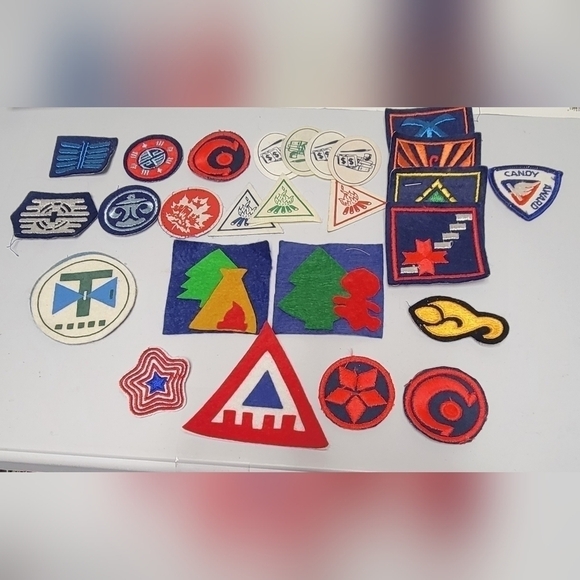 Vintage girl scout patches 26 of them - Picture 1 of 6